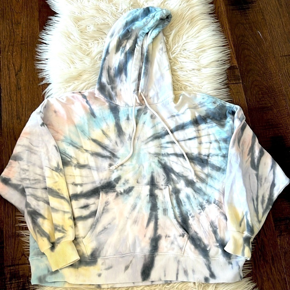 Trendy Tie-Dyed Oversized Sweatshirt